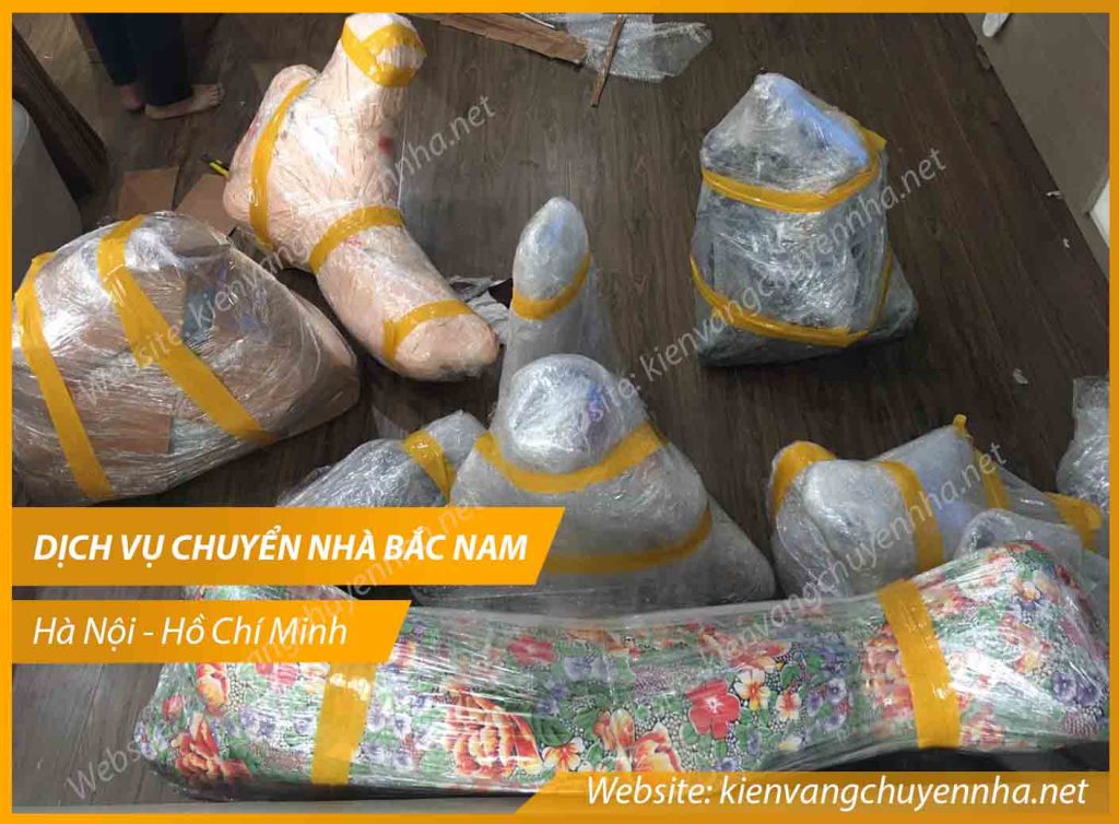 Đồ đạc của khách hàng luôn được đóng gói cẩn thận và an toàn khi chuyển nhà Bắc Nam